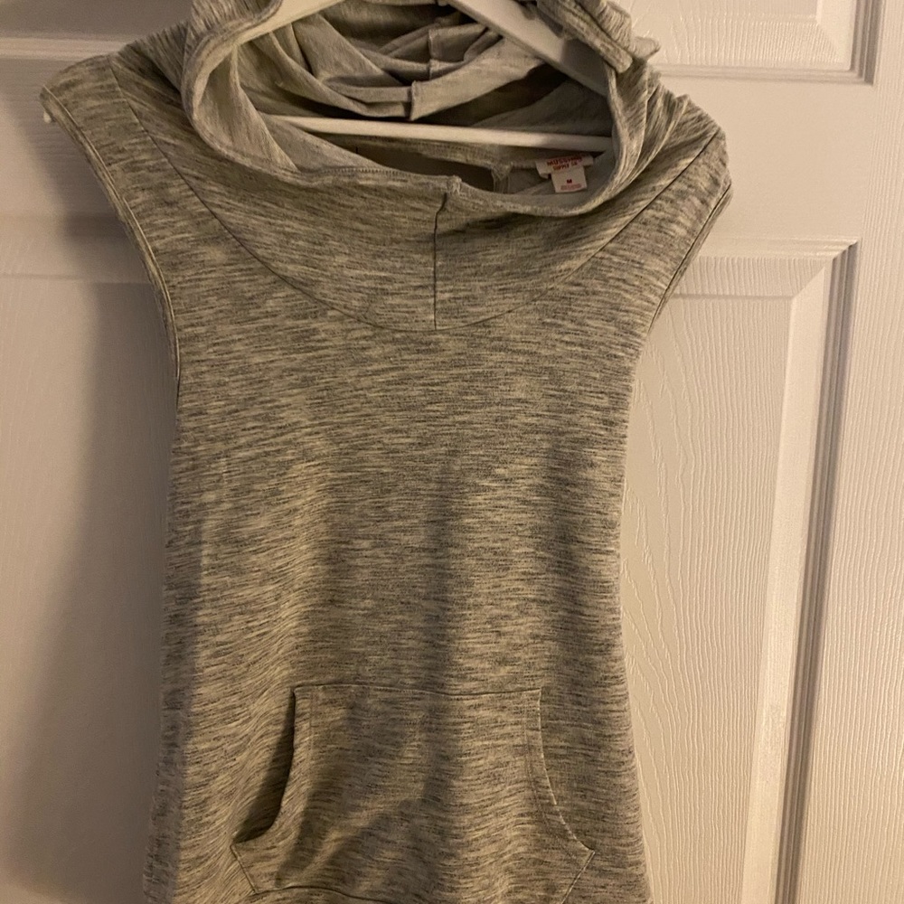 Sports wear